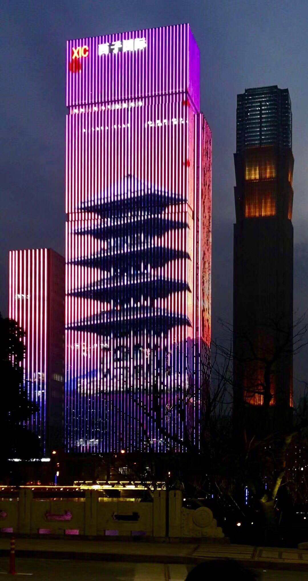 公司團隊服務過的，客戶led燈珠應用案例-浙江西子大廈